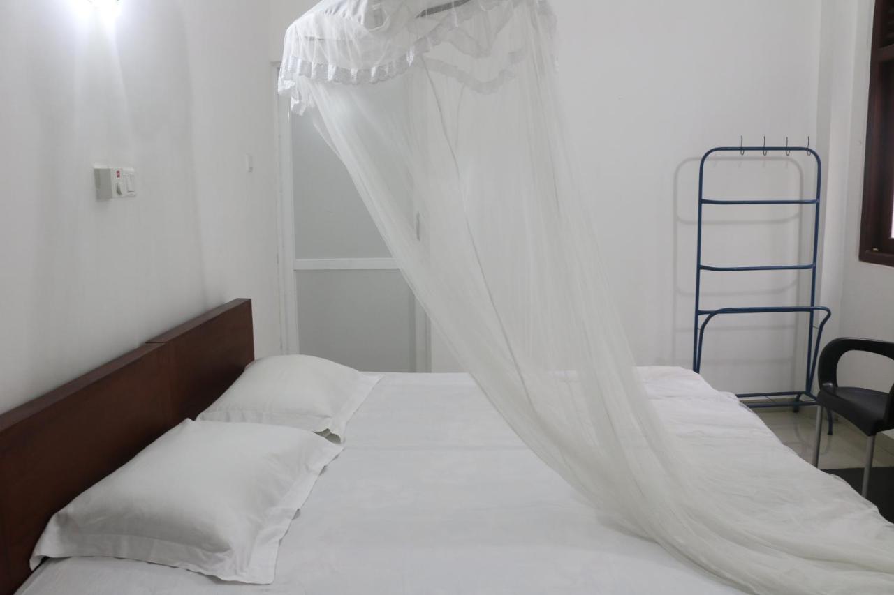 A.V.N Homestay Unawatuna Extérieur photo