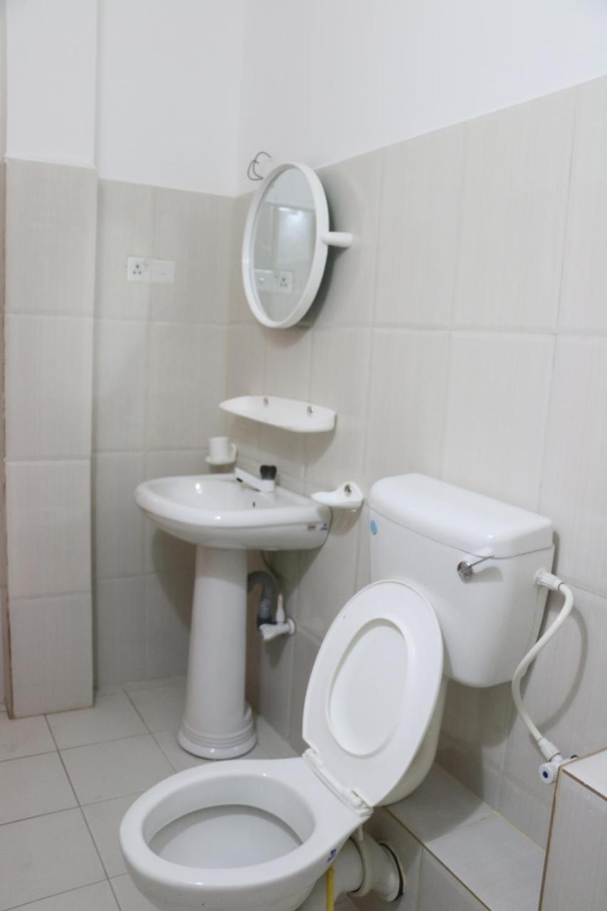 A.V.N Homestay Unawatuna Extérieur photo
